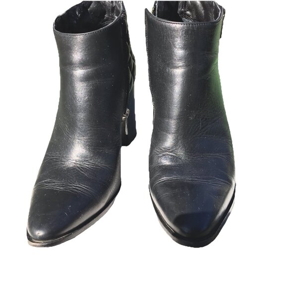 Ivanka Trump Black Leather Heeled Ankle Boot Women's 9 - Picture 7 of 16